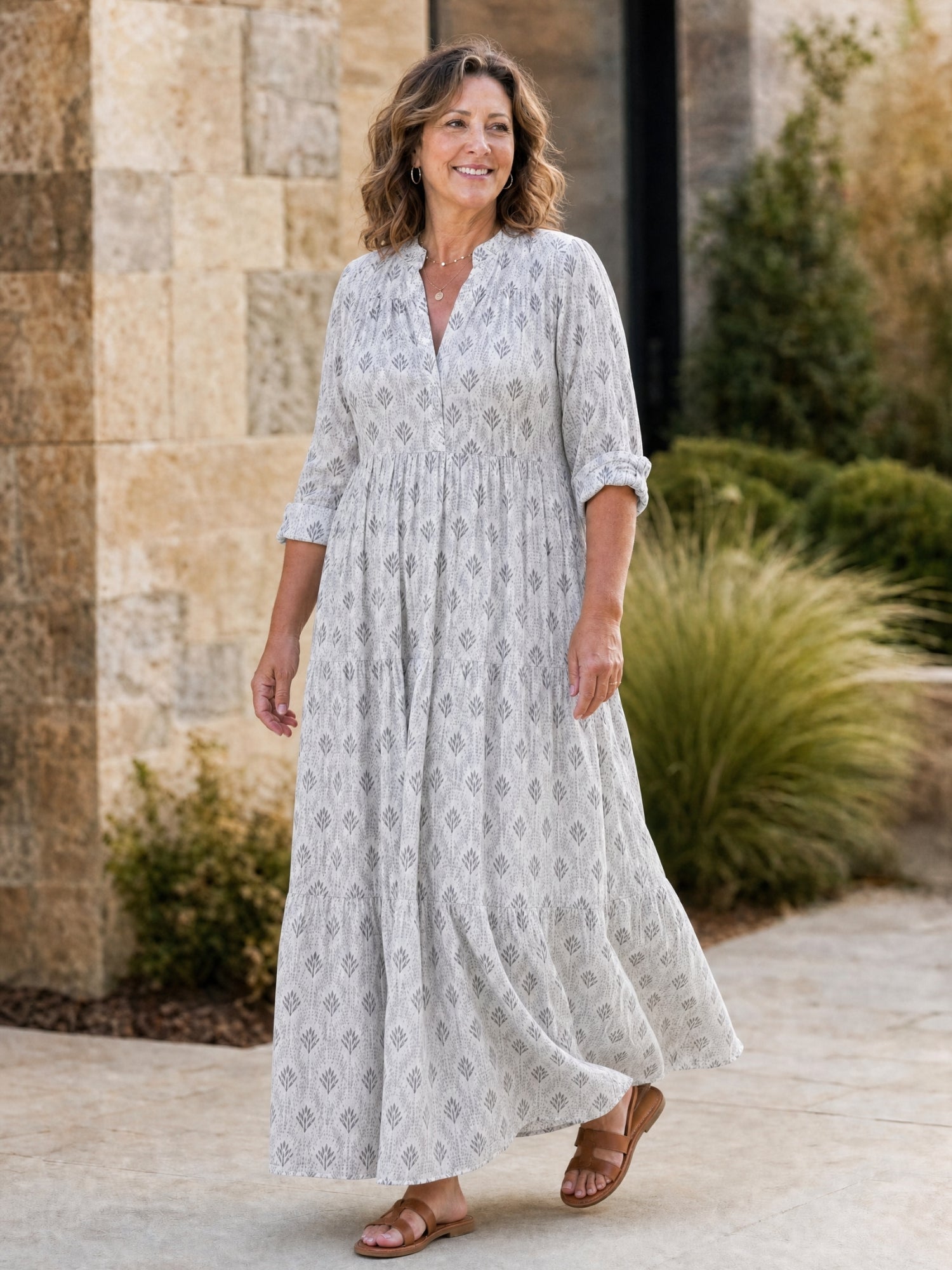 Suzan - Flowy Maxi Dress