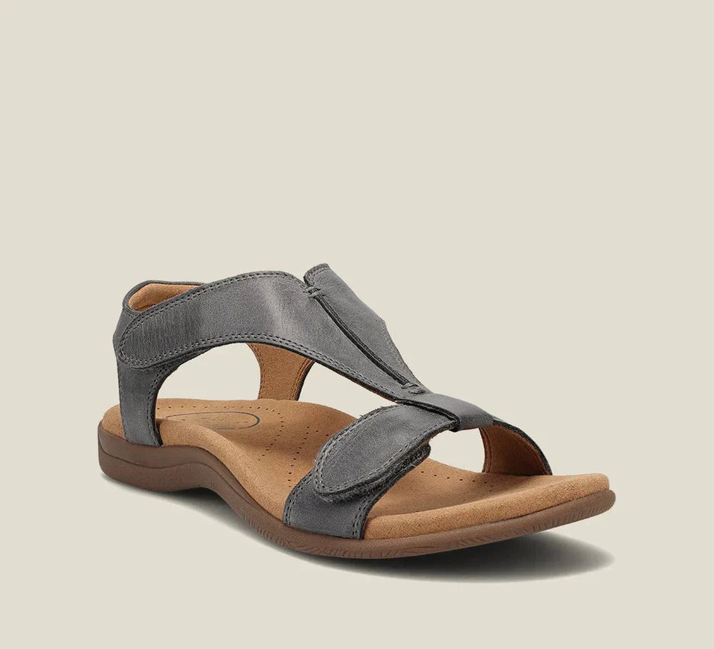 Lara | Comfortable sandals with adjustable fastening
