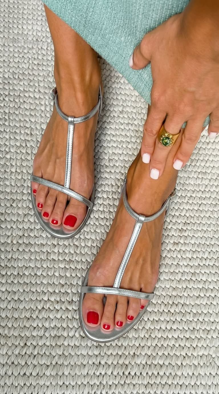Rosalba | Golden Sandals for Spring
