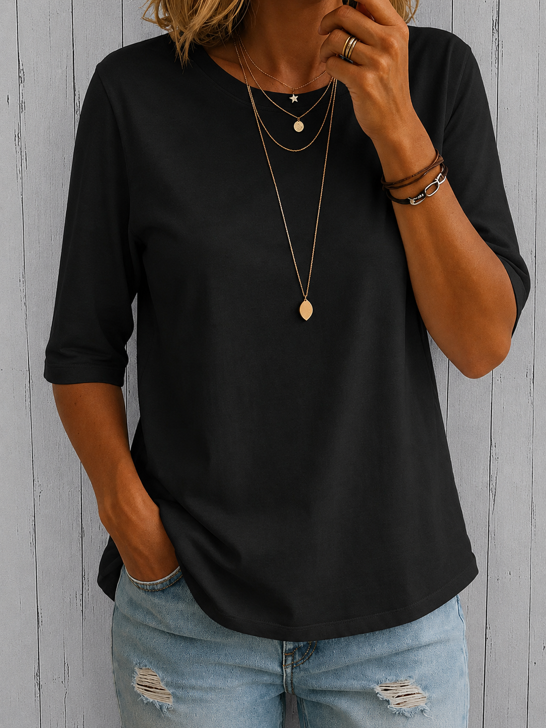 Calvera | Comfort Coverage Tee