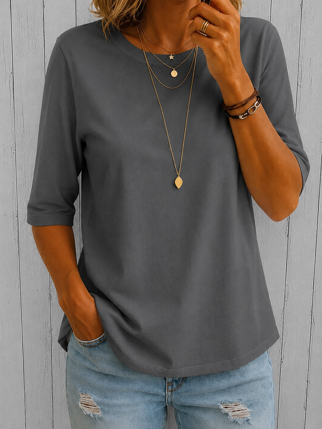 Calvera | Comfort Coverage Tee