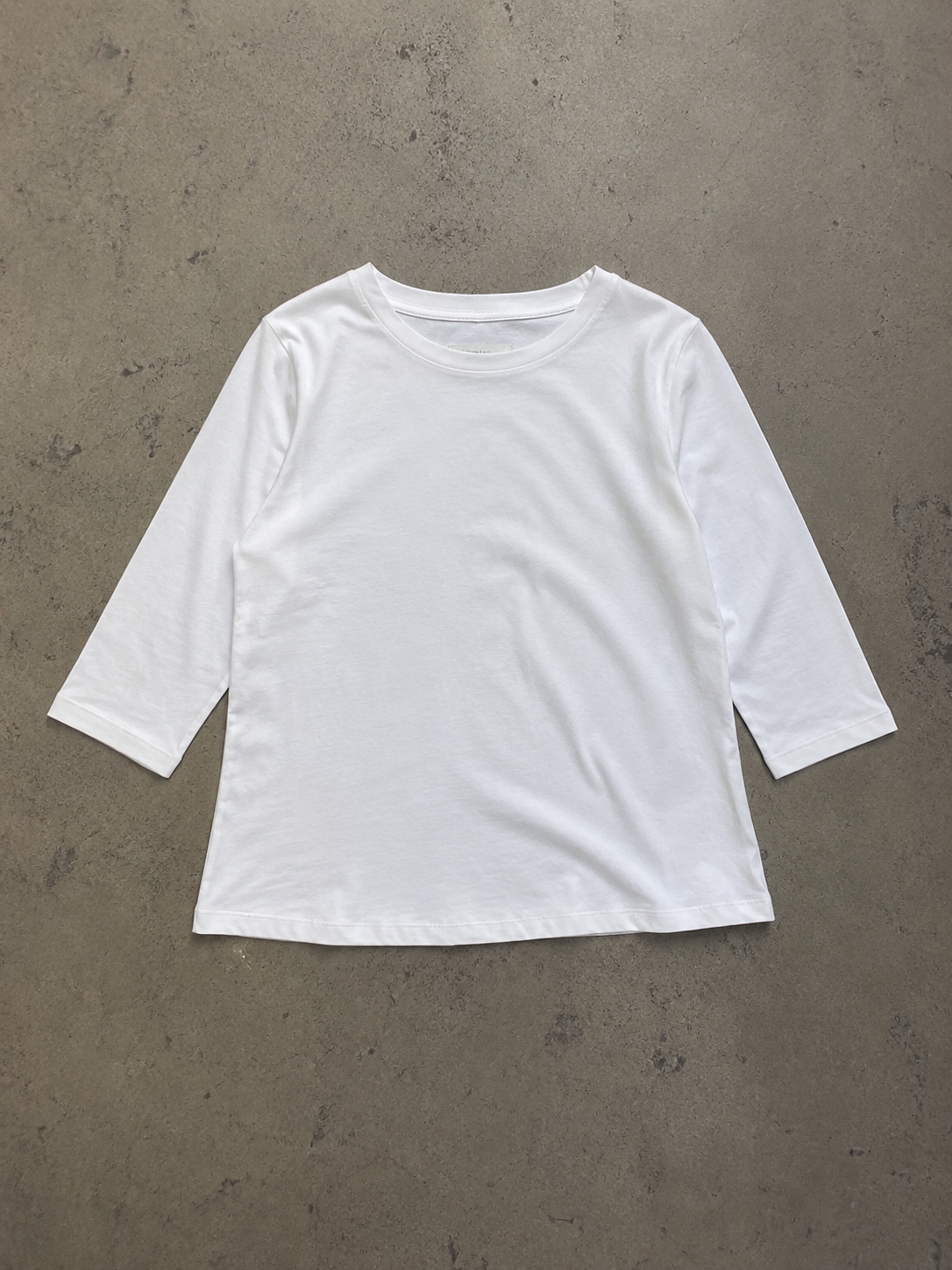 Calvera | Essential Comfort Tee