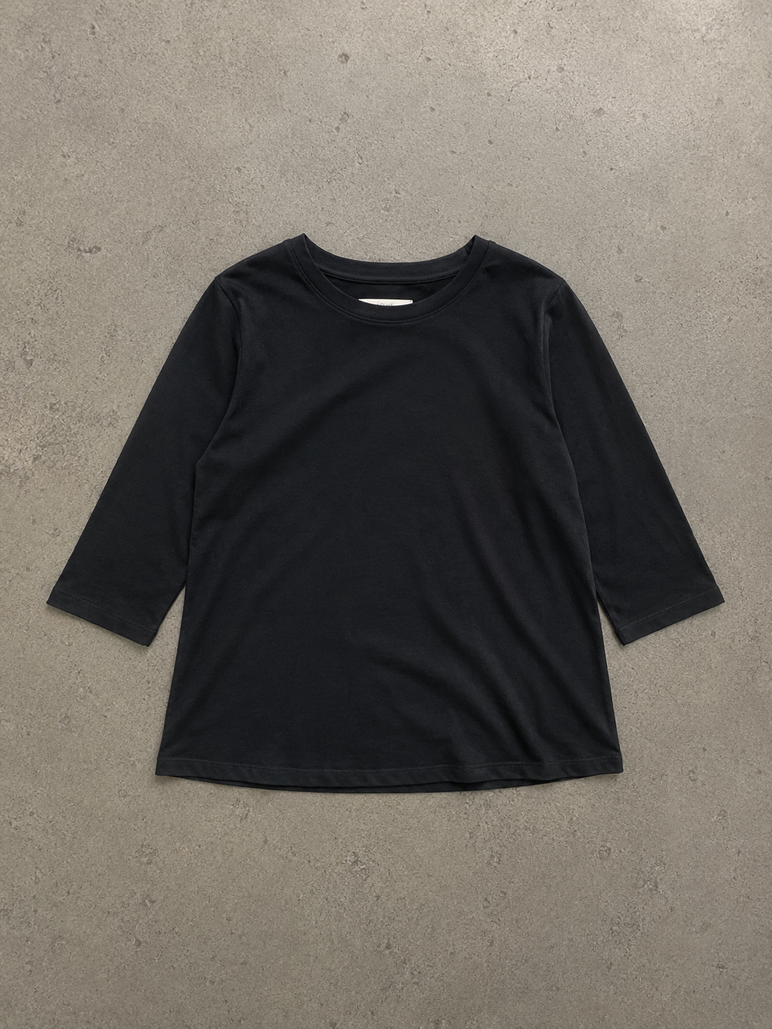 Calvera | Essential Comfort Tee