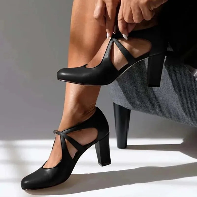 Elżbieta | Elegant Orthopaedic Talons
