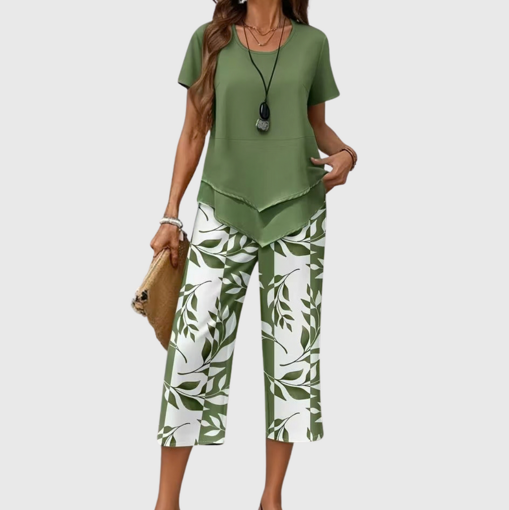Avy™ | Casual Two-Piece Set with Leaf Print
