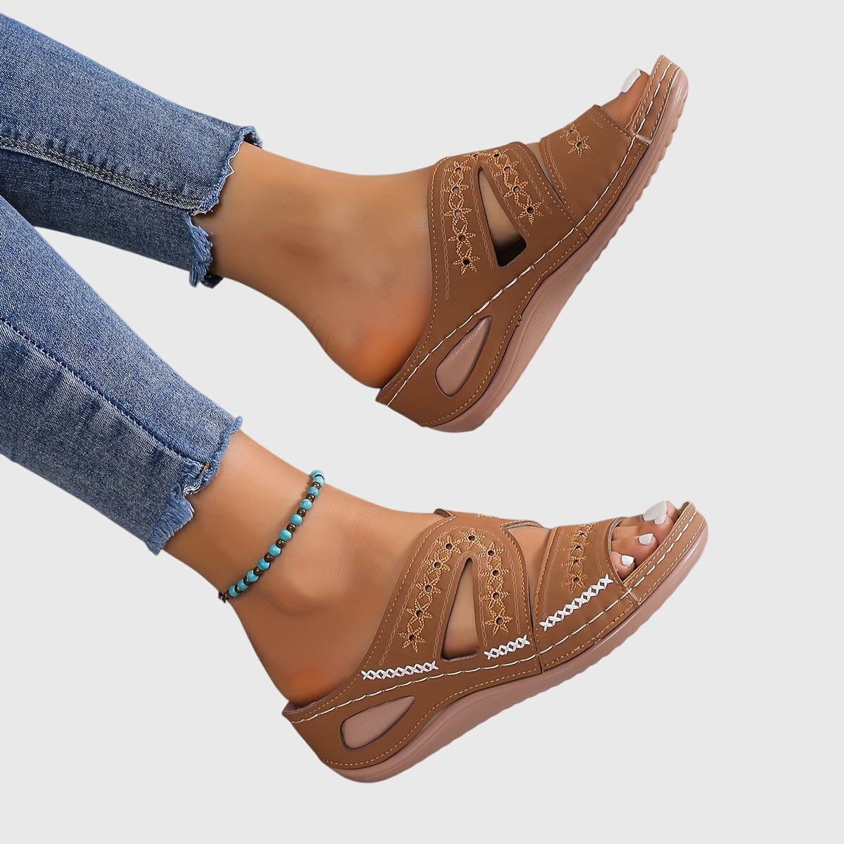 Noëlle™ Lightweight Orthopaedic Sandals