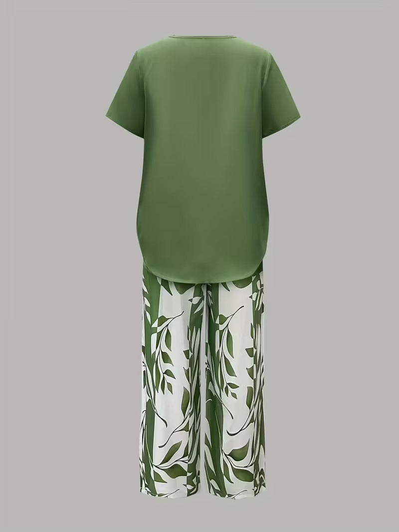 Avy™ | Casual Two-Piece Set with Leaf Print
