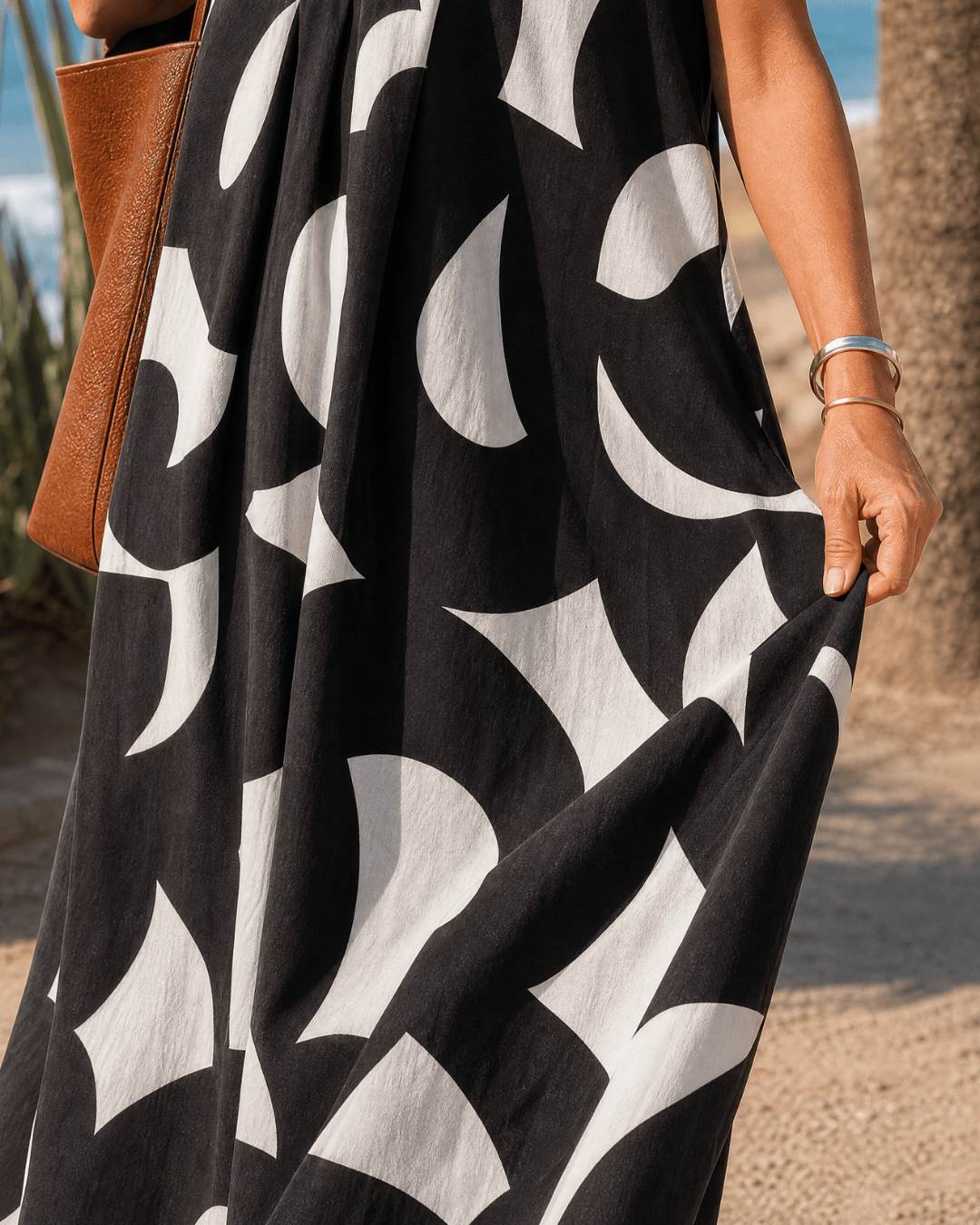 Anna | Fluid Midi Dress